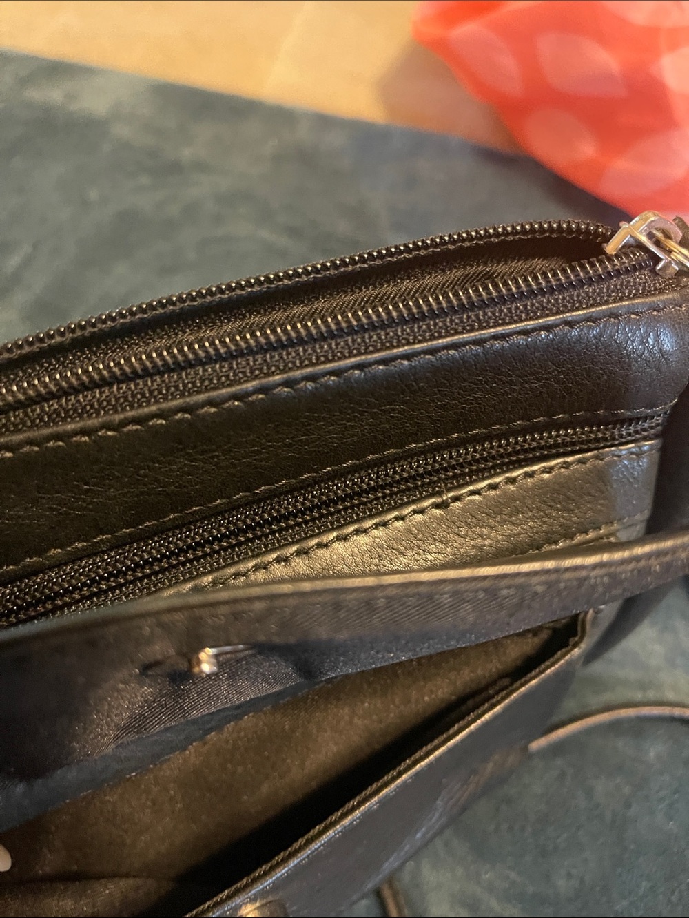 Fossil Black Leather Crossbody Bag - Picture 8 of 16